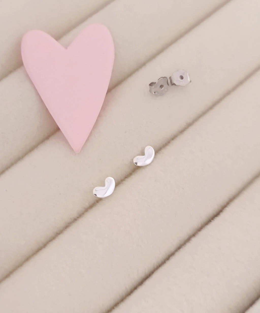 Mini Heart Stud Earrings – 925 Sterling Silver. TY004