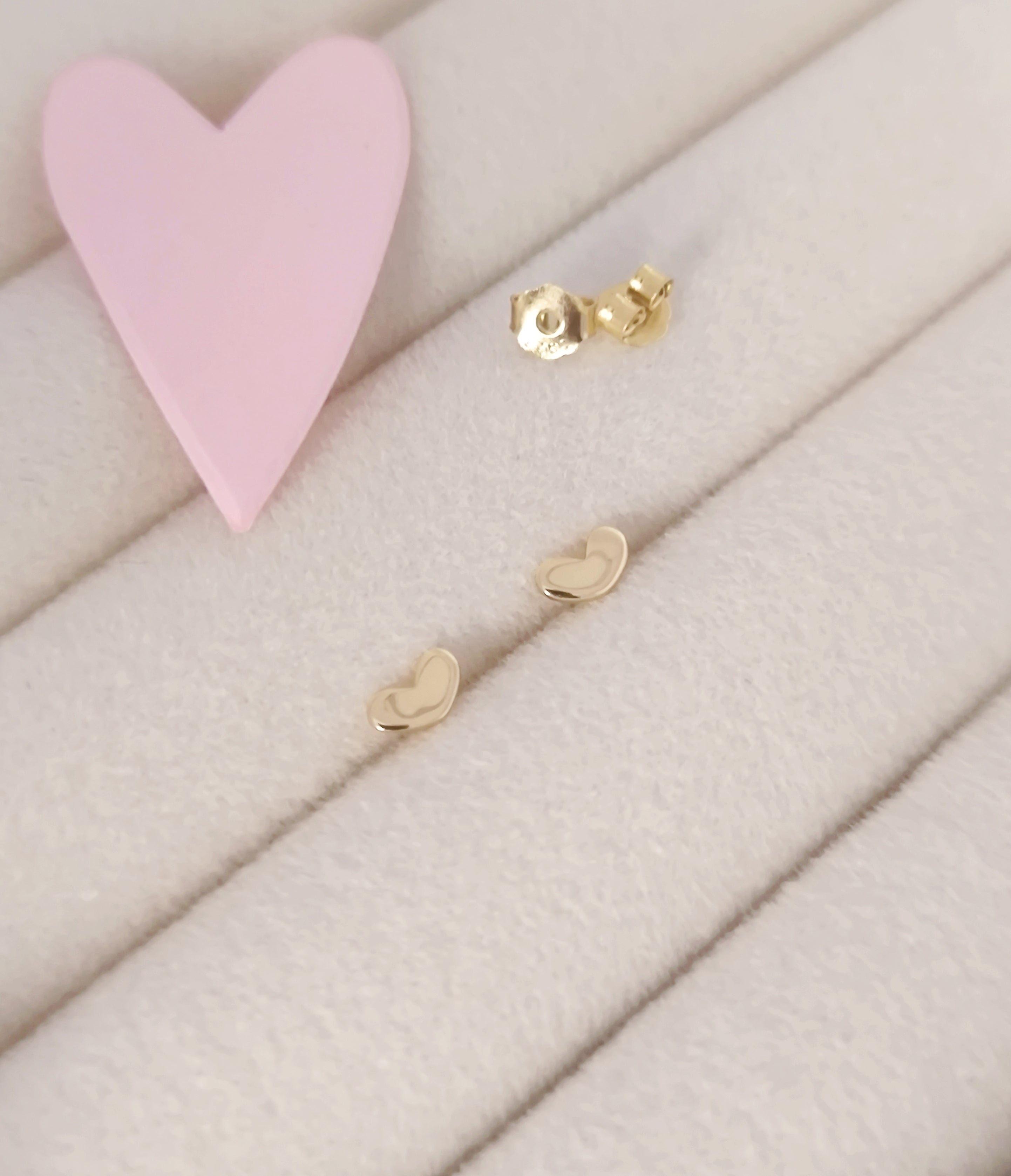 Mini Heart Stud Earrings – 925 Sterling Silver. TY004